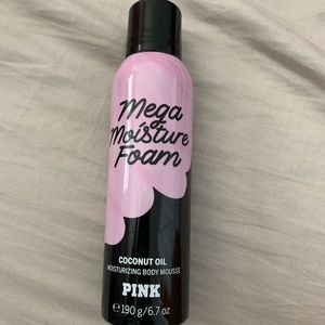 PINK Moisturizing Body Mousse
